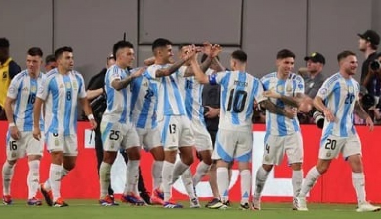 Argentina avanza a los cuartos de final de la Copa América con gol agónico de Lautaro Martínez