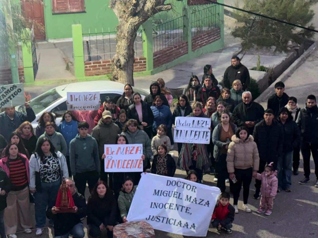 Hubo marchas de apoyo a Miguel Maza en Niquivil y frente a la Municipalidad de Jáchal