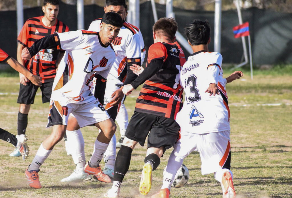 La Liga Jachallera suspendió la fecha de la Primera B por las bajas temperaturas