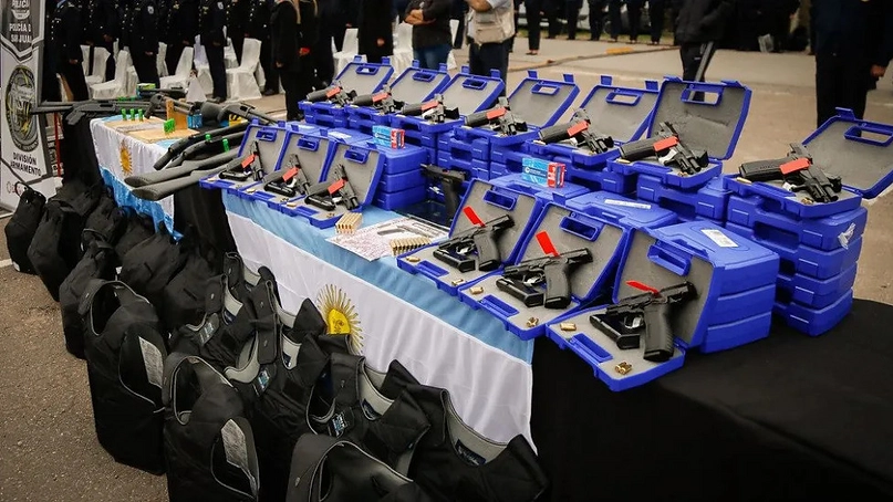 Detectaron el faltante de más de 100 armas de la Policía de San Juan y hay casi 30 efectivos bajo investigación